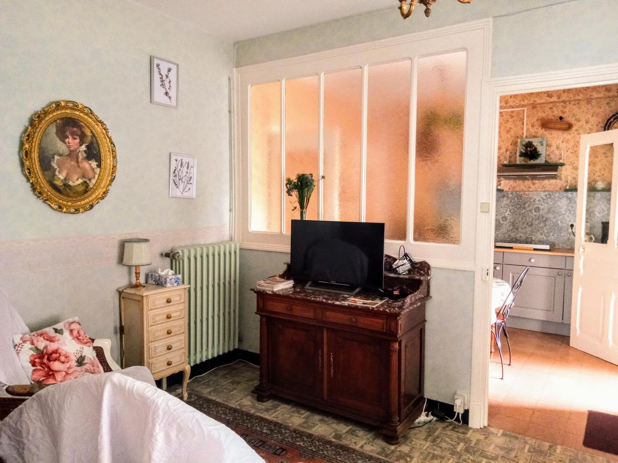 Rosalie Apartment